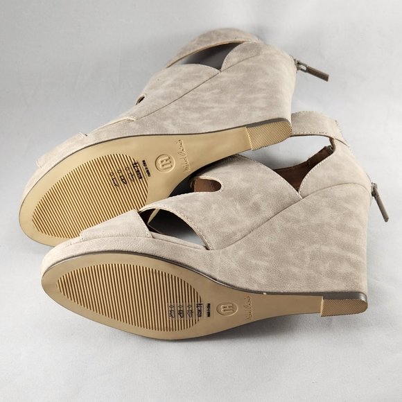 Michael Antonio Sandals - Picture 2 of 7